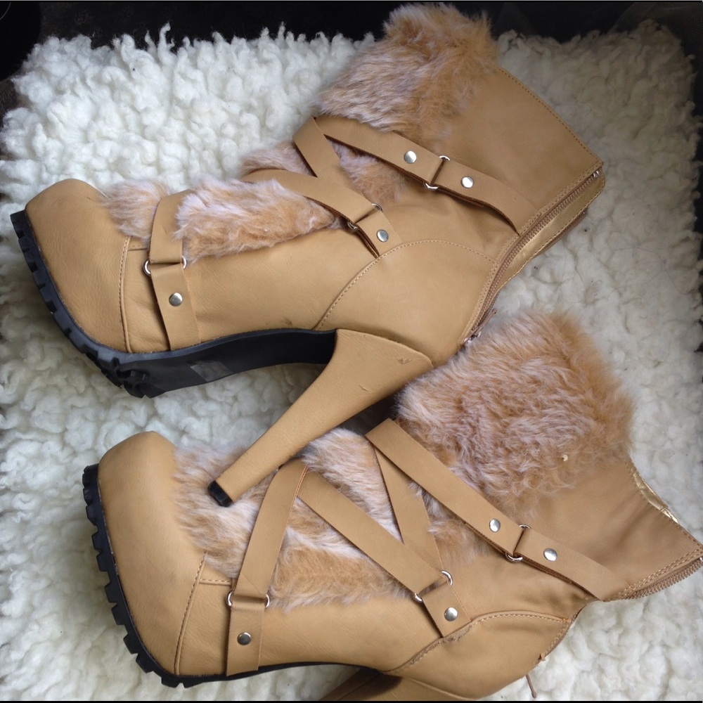 Boot with the Fur