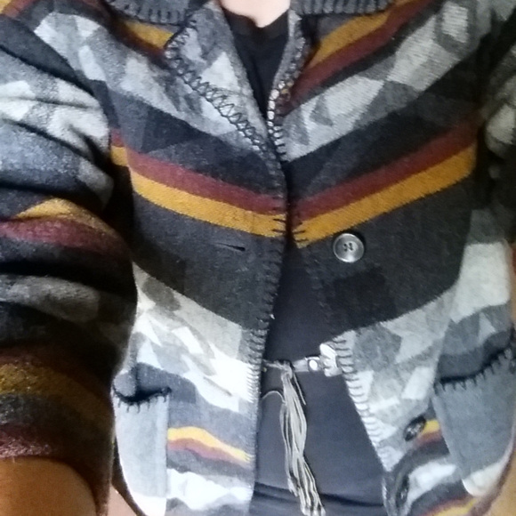 Meet your Posher, Danielle - Picture 5 of 5