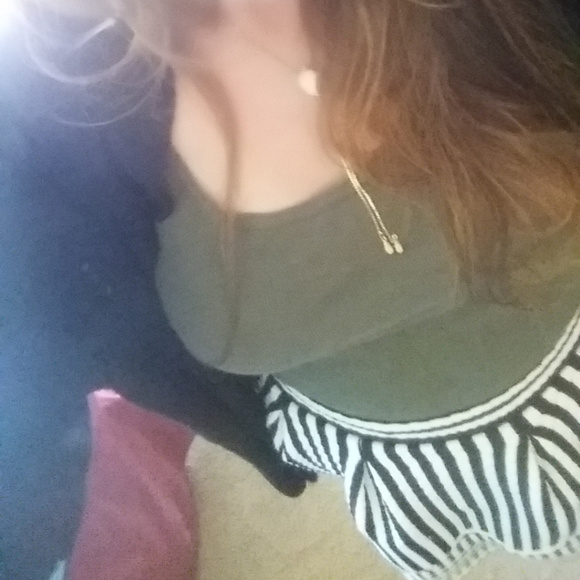 Meet your Posher, Danielle - Picture 4 of 5