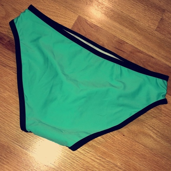 Blue strapless push-up swimsuit - Picture 2 of 6