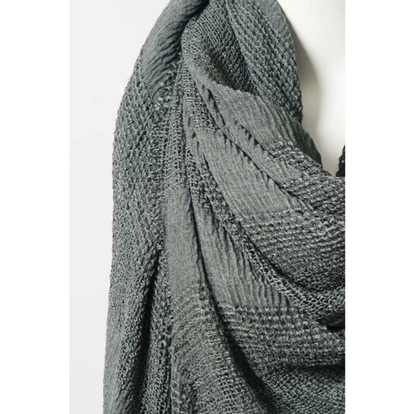 New Bohemian Grey Open Weave Boho Blanket Scarf - Picture 3 of 3