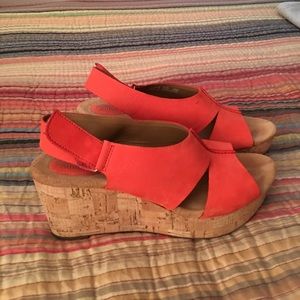 Clark Caslynn cork sandals