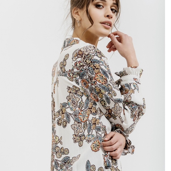 DANNA BOHO RUFFLE TIE TOP - Picture 5 of 6