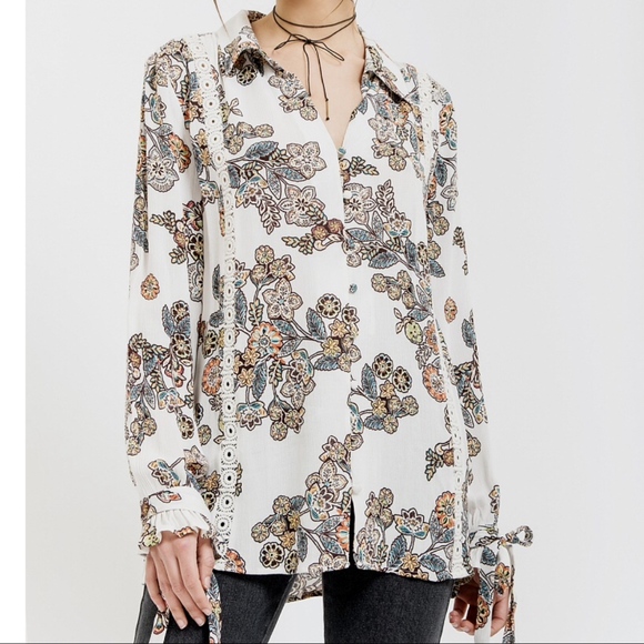 DANNA BOHO RUFFLE TIE TOP - Picture 2 of 6