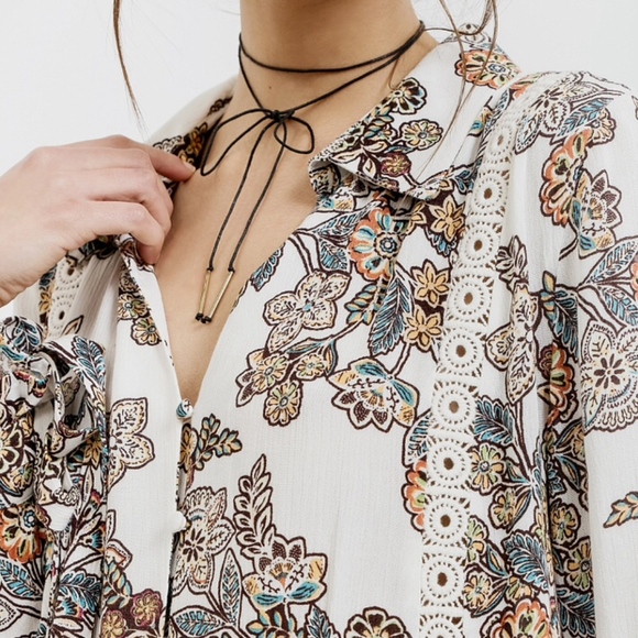 DANNA BOHO RUFFLE TIE TOP - Picture 4 of 6