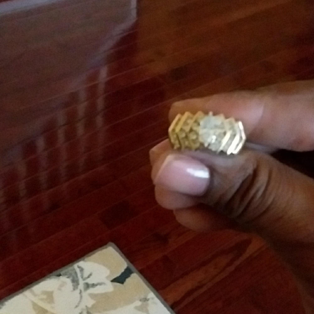 Diamond ring - Picture 3 of 4