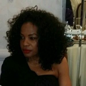 Meet your Posher, Romula