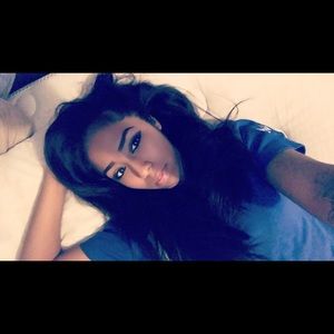 Meet your Posher, Desiree