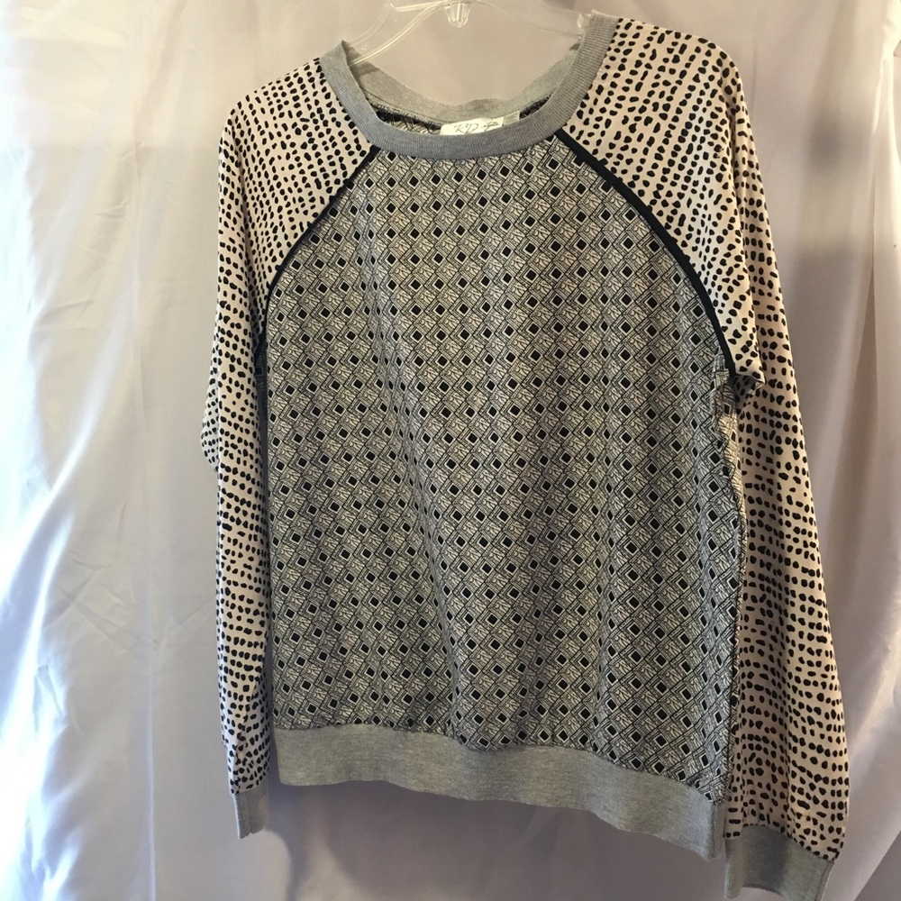 Patterned Raglan Pullover