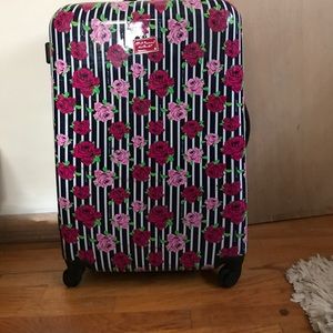 Suit case/ Luggage