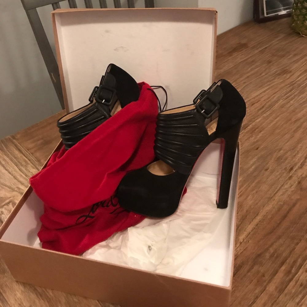 Louboutin black velour and leather size 40