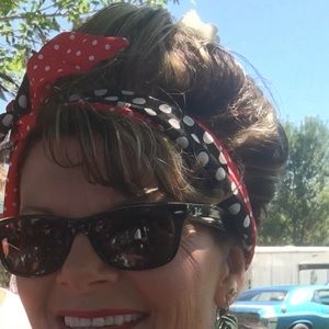 Meet your Posher, Lori