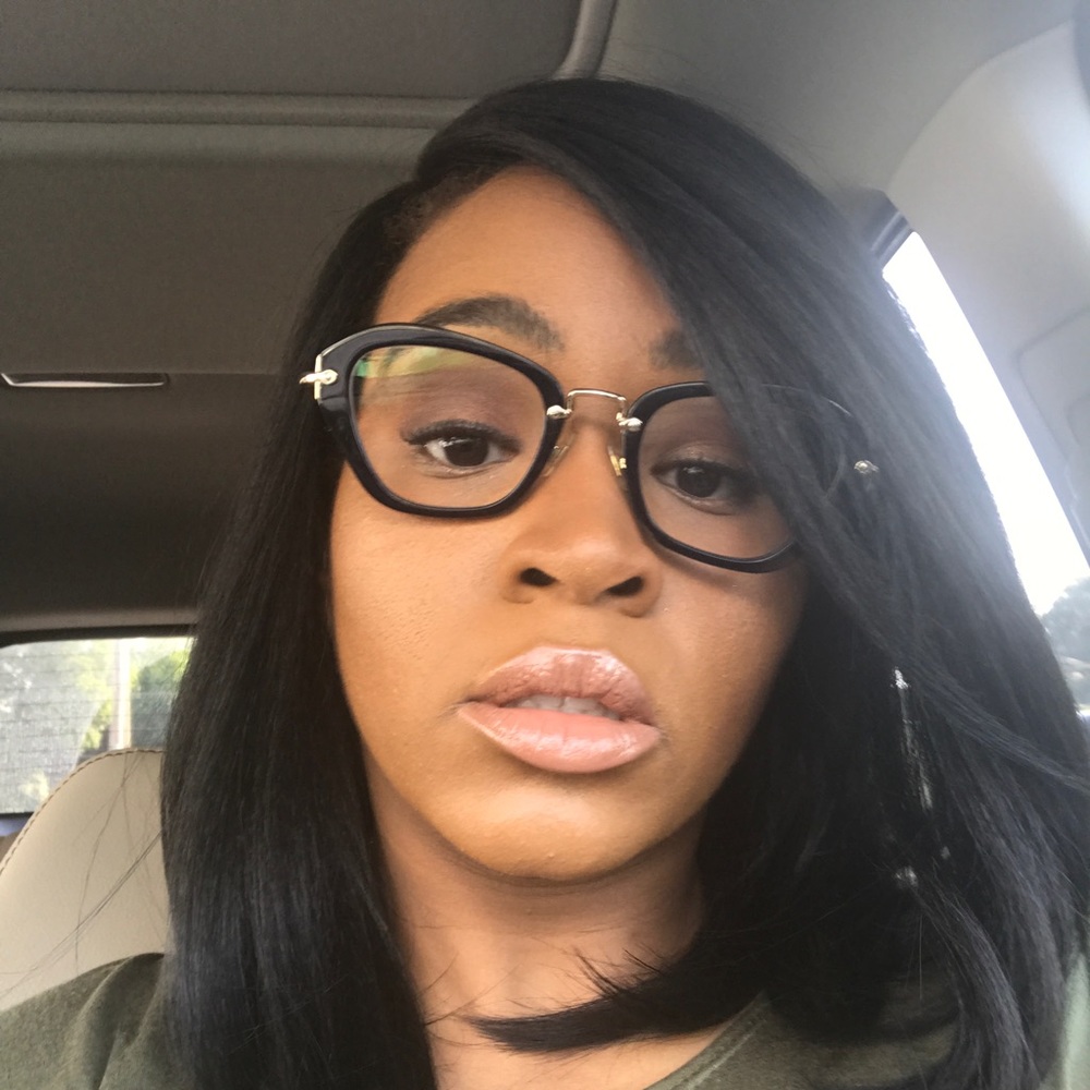 Meet your Posher, Alexandria