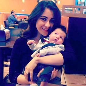 Meet your Posher, Dina