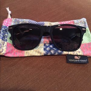 Vineyard Vines Sunglasses