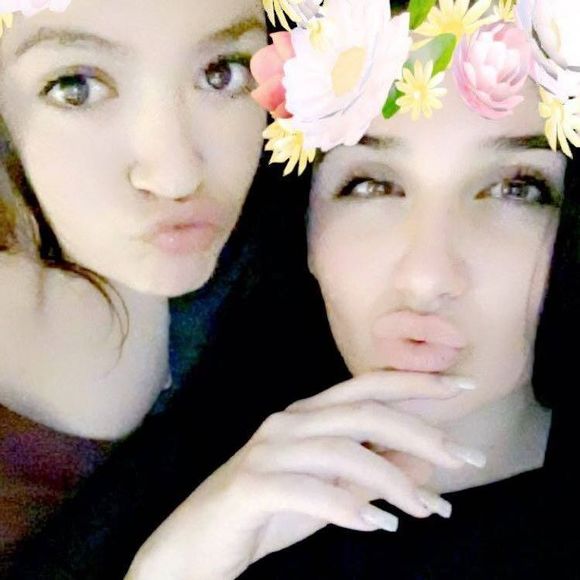 Meet the Posher Other - Meet your Posher, Angela