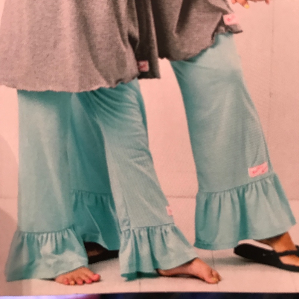 Ruffle girls green and gold extra large pants