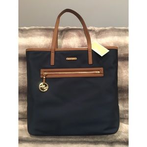 Authentic Michael kors Kempton