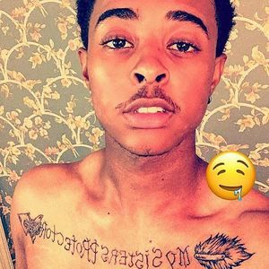 Meet your Posher, Troy