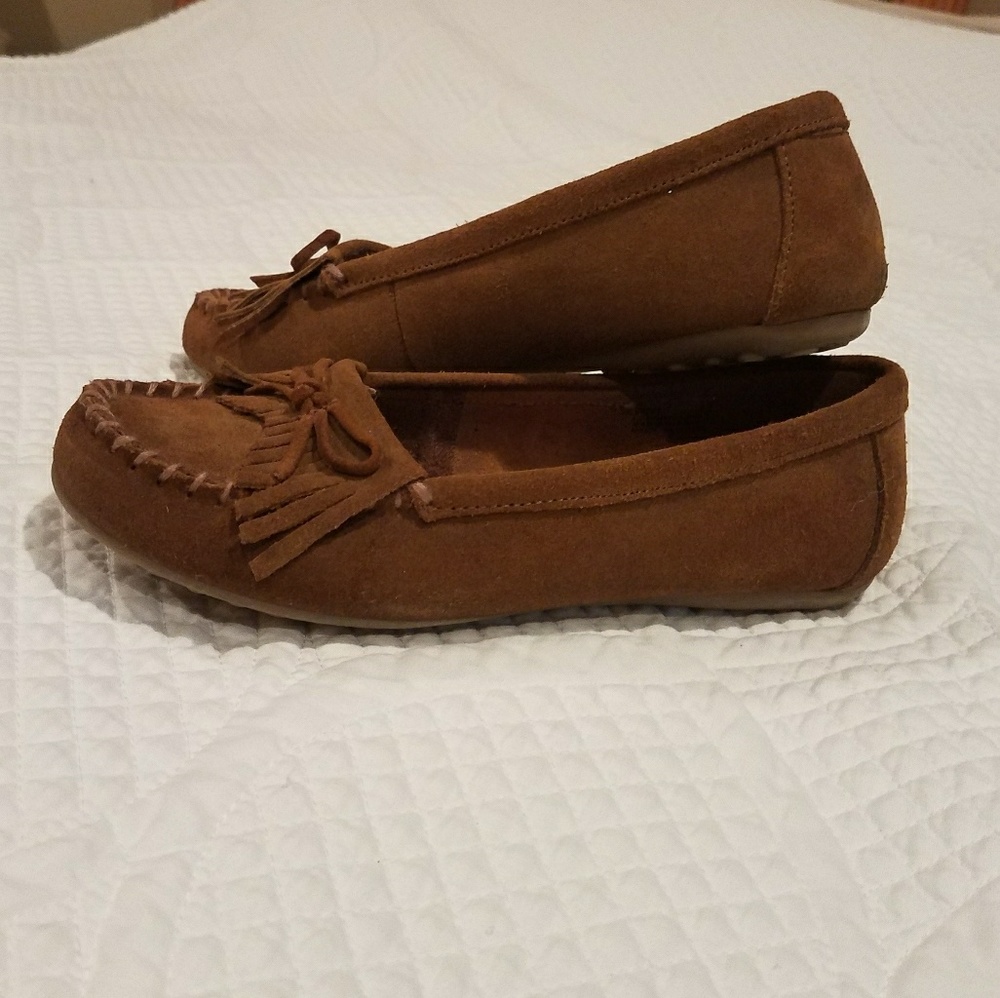 Minnetonka Moccasins 7