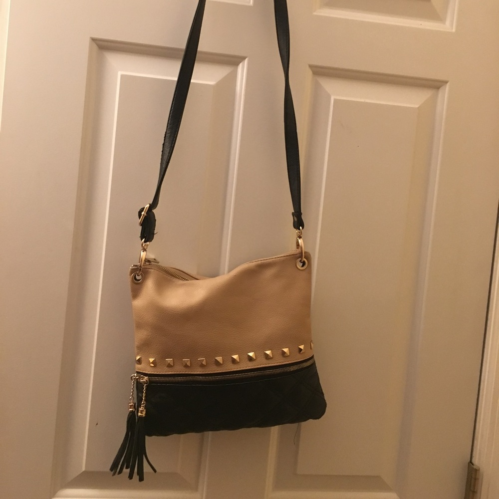 Cross body purse