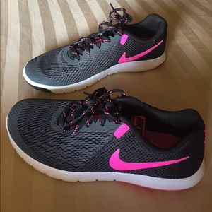 Nike Running Tennis Shoes