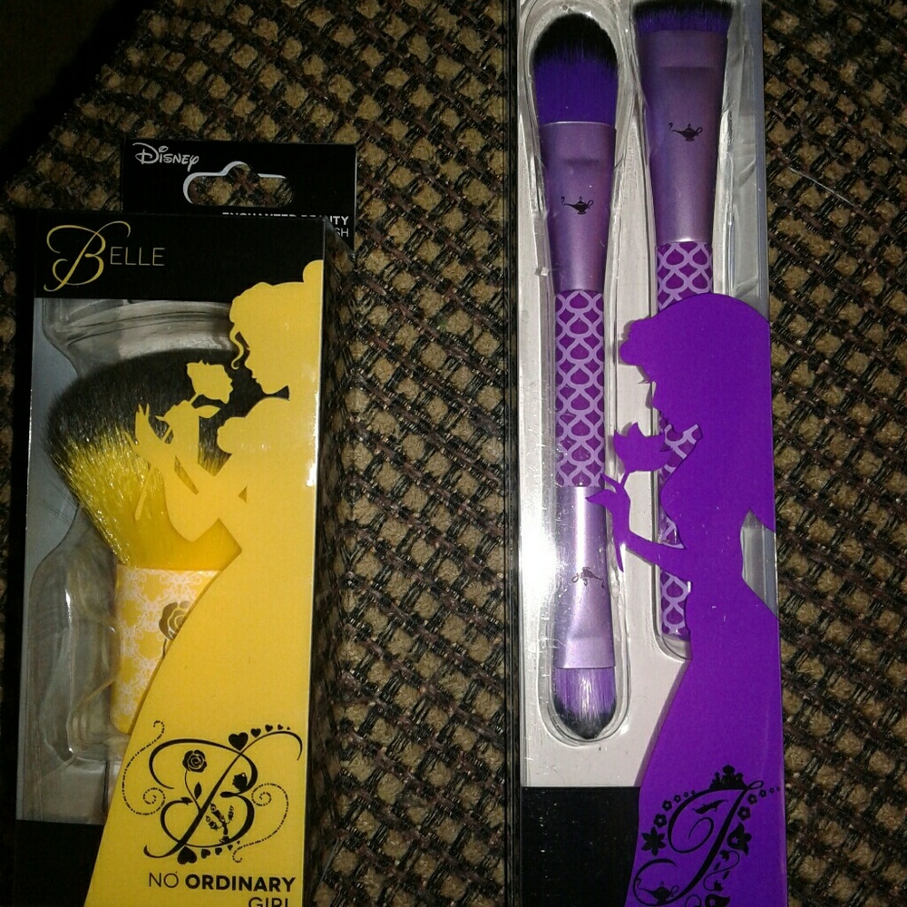 DISNEY BELLE KABUKI BRUSH AND JASMINE BRUSHES