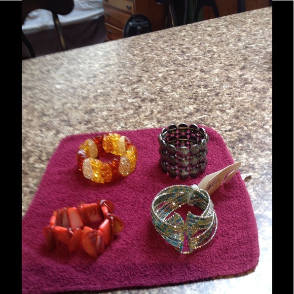 Bracelets - Picture 2 of 2