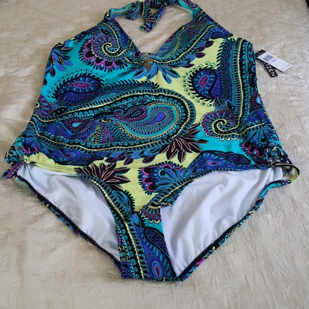 Jantzen plus sized Swimsuit