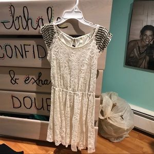 LOVE FIRE Lacey White Dress w/ Studded Sleeves