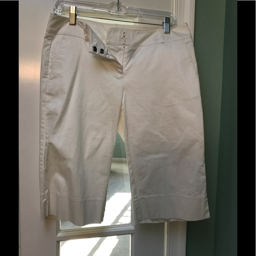 White Cropped Pants