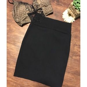Small Black high waisted pencil skirt