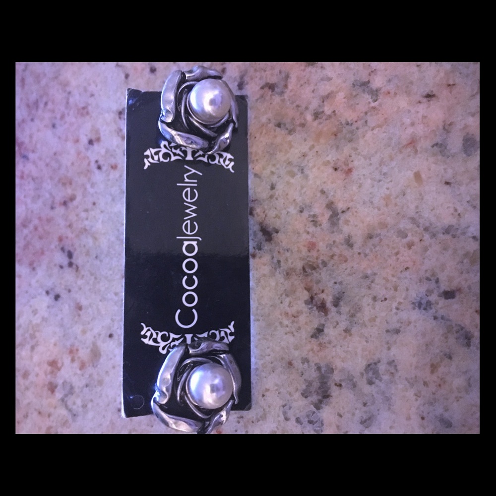 Silver earrings by Cocoa Jewelry - Nasty Gal