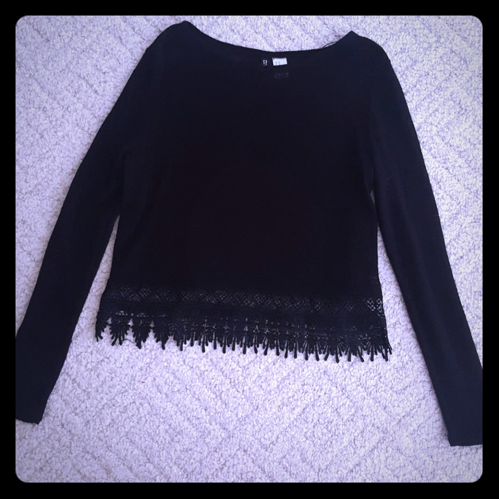 Xs H&M black long sleeved shirt
