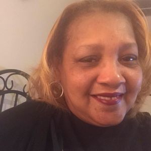 Meet your Posher, Dee dolores