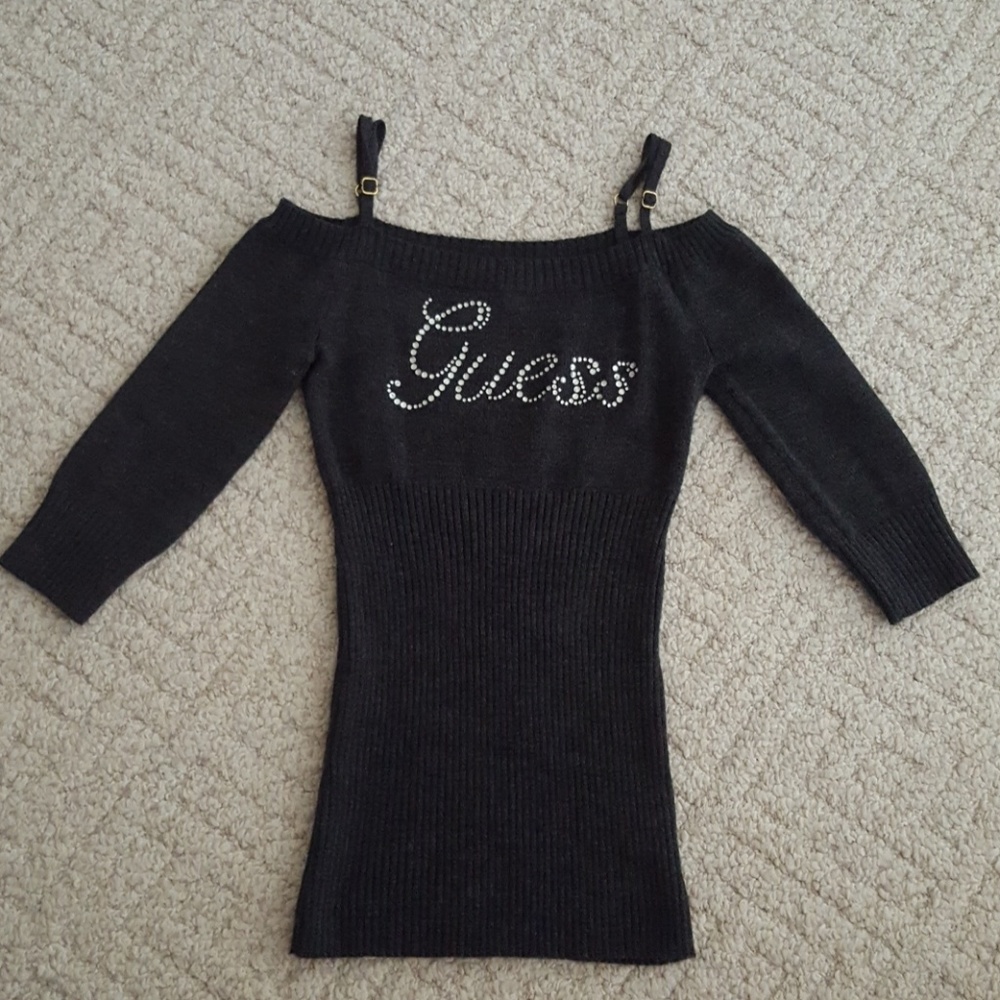 Xs Guess off the shoulder shirt