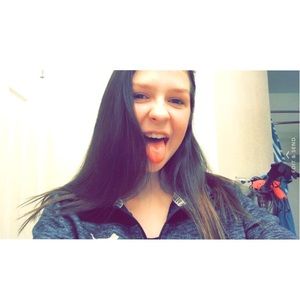 Meet your Posher, Abby