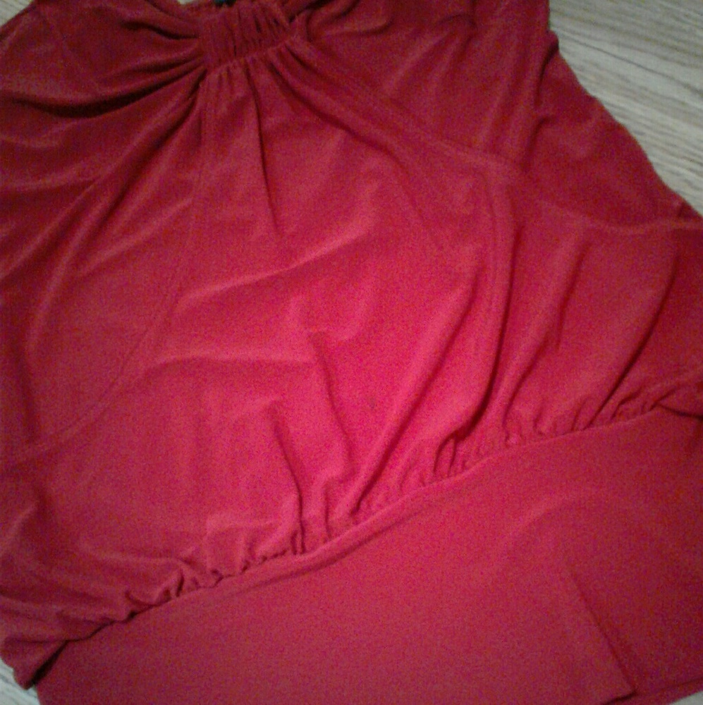 RED TOP - Picture 2 of 2