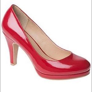 WIDE PATENT RED HEELS