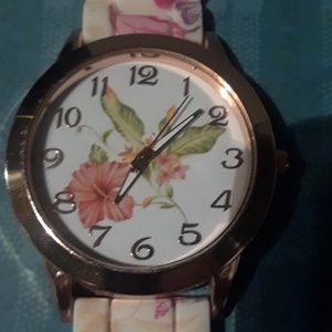 Ladies watch like new