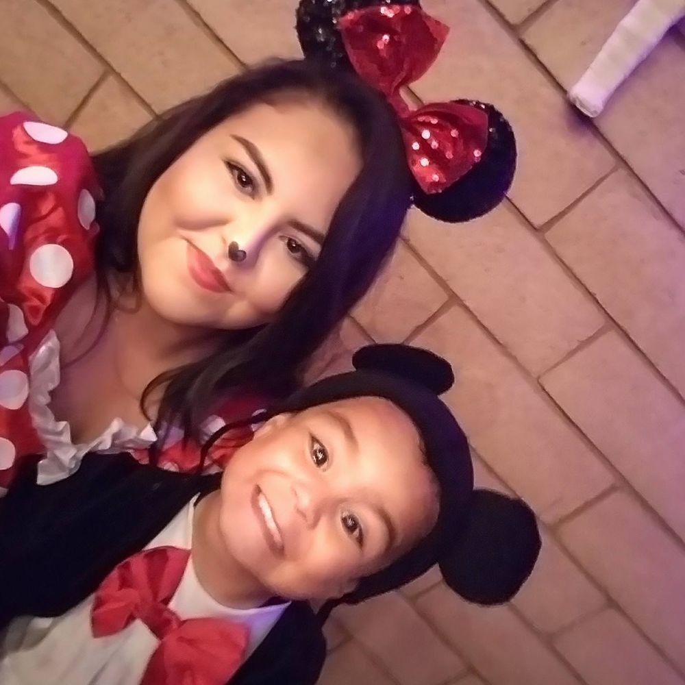 Meet your Posher, Monica