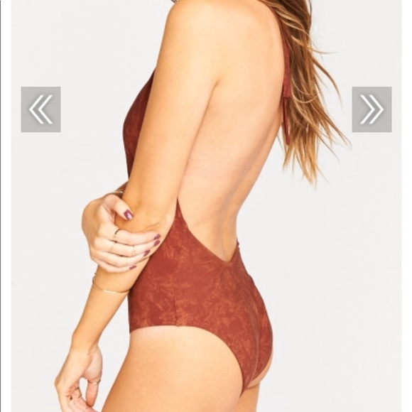 Show me your mumu one piece swim size small - Picture 3 of 4