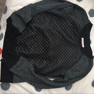 crew neck sweatshirt