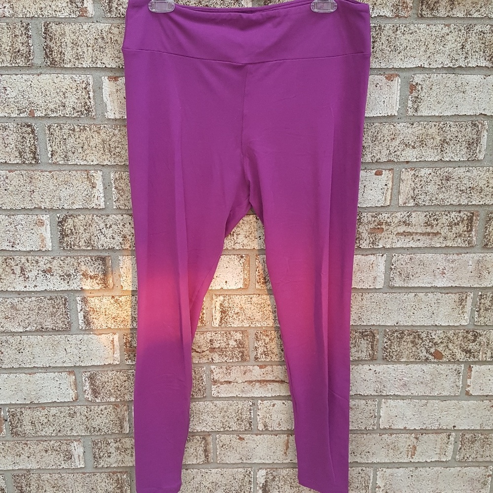 Lularoe Magenta Raspberry Pink TC Leggings