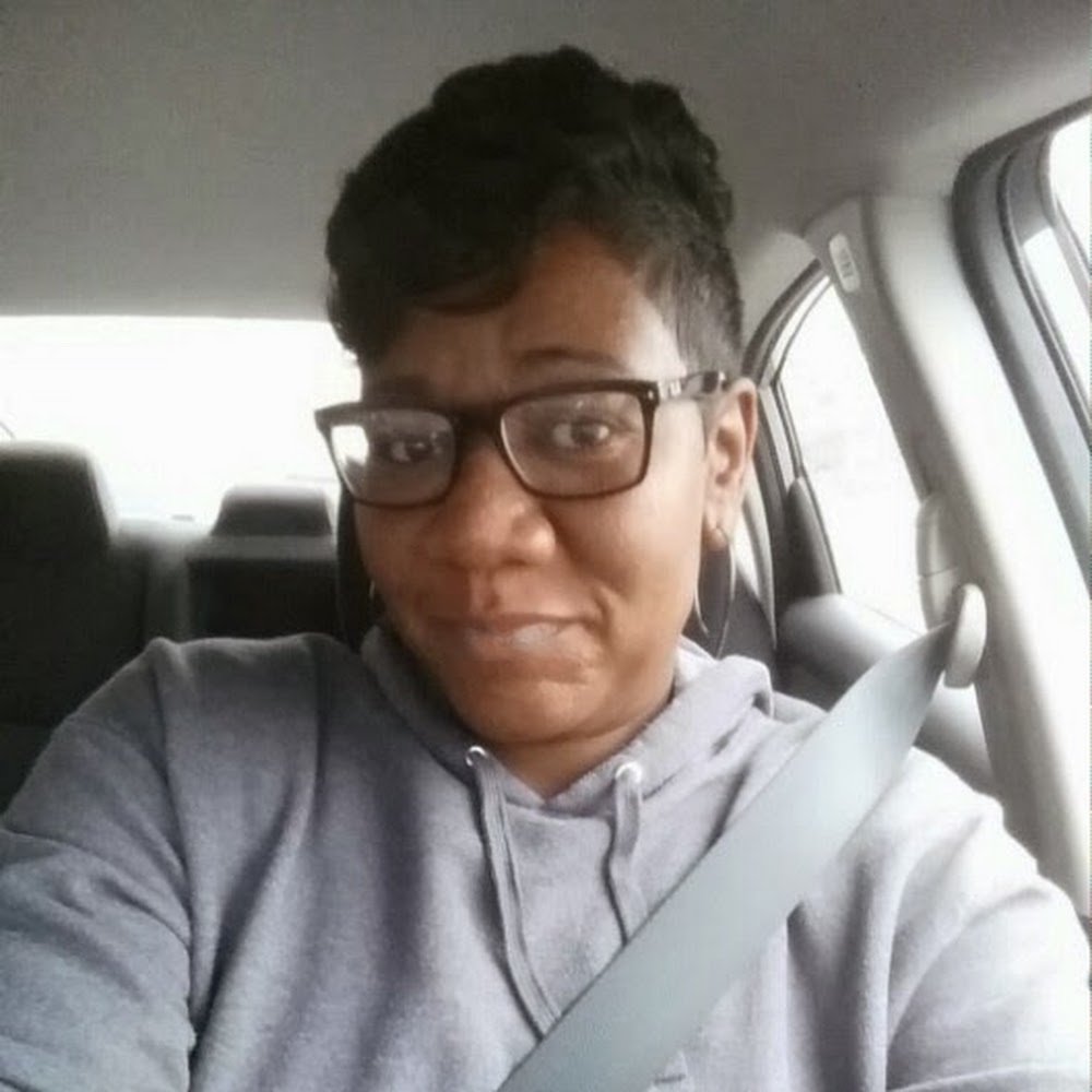 Meet your Posher, Eboni