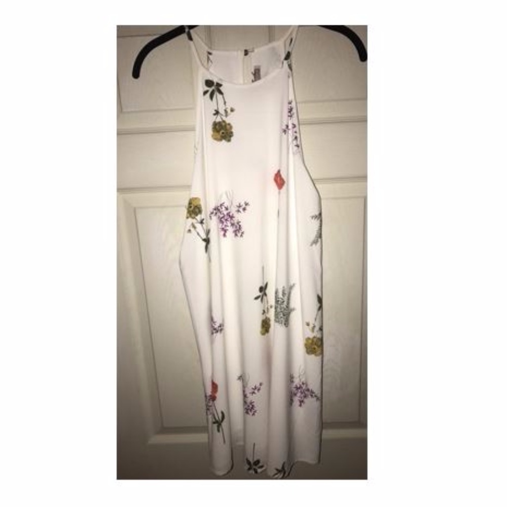NWT Forever 21 White Flower Dress
