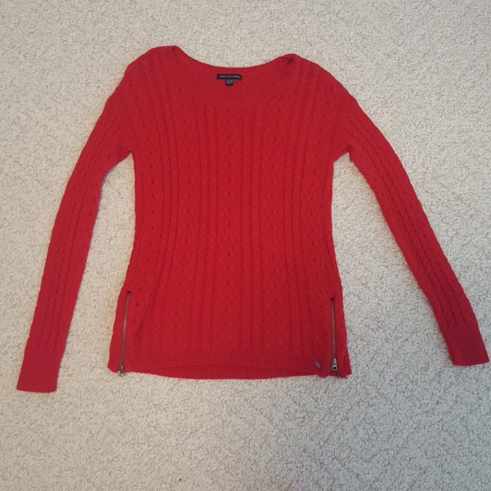 Red American Eagle sweater