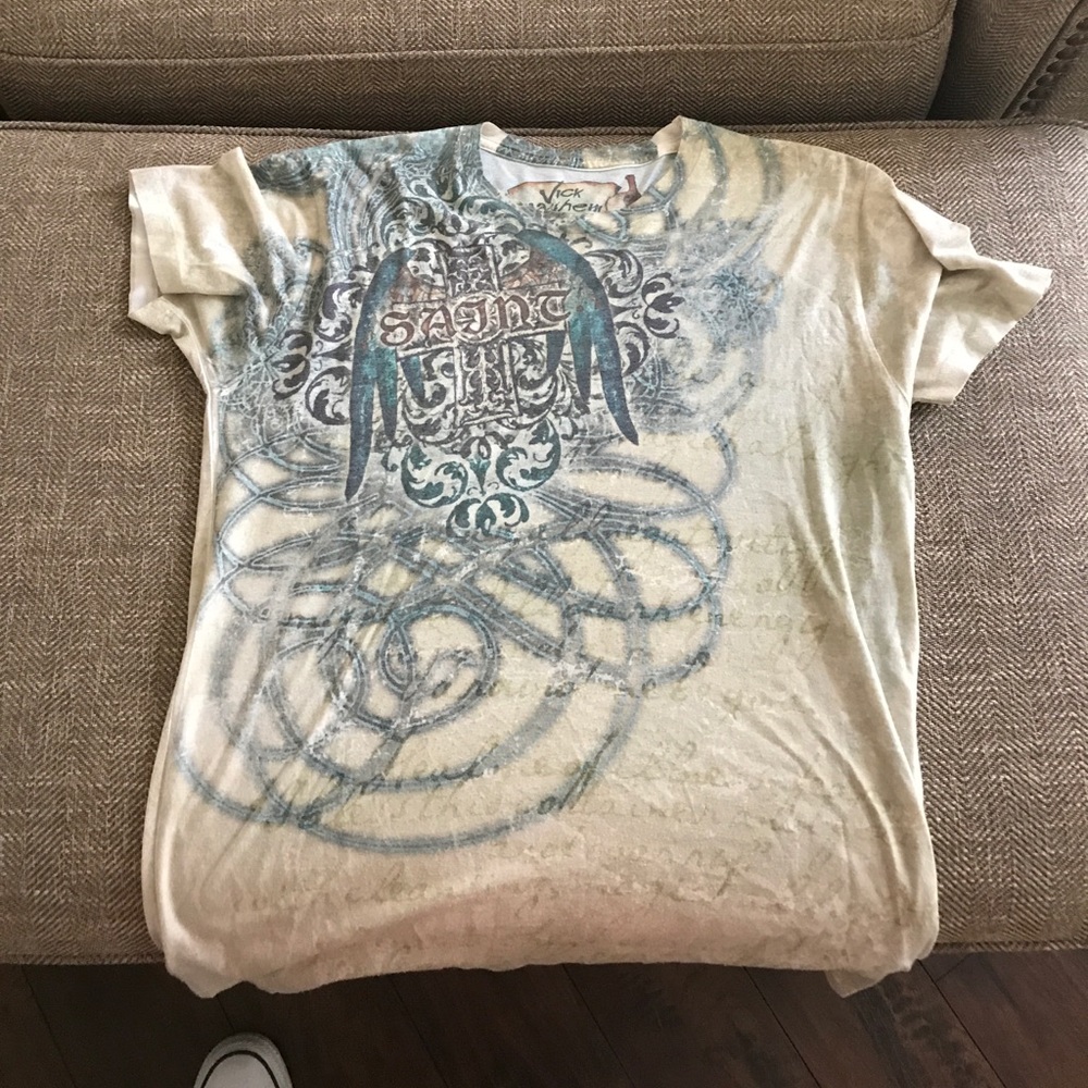 Tee
