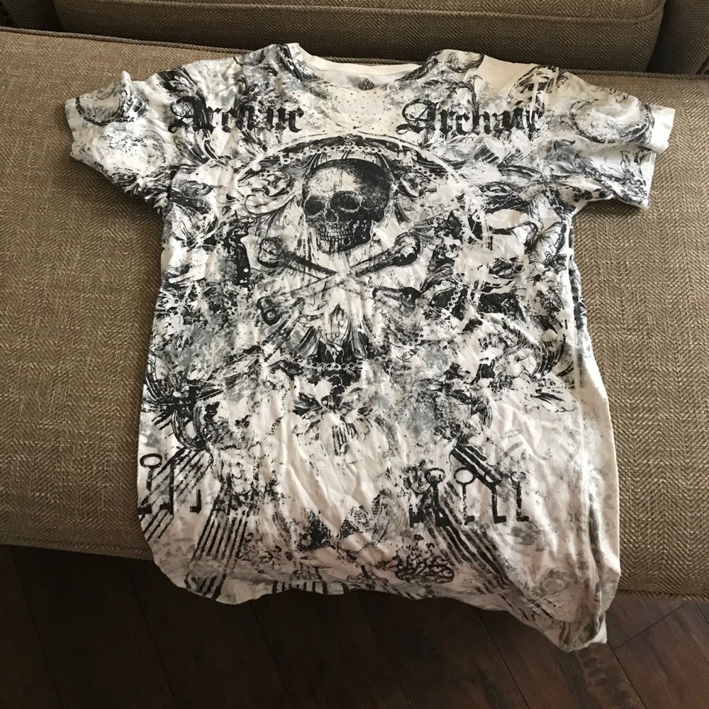 Tee