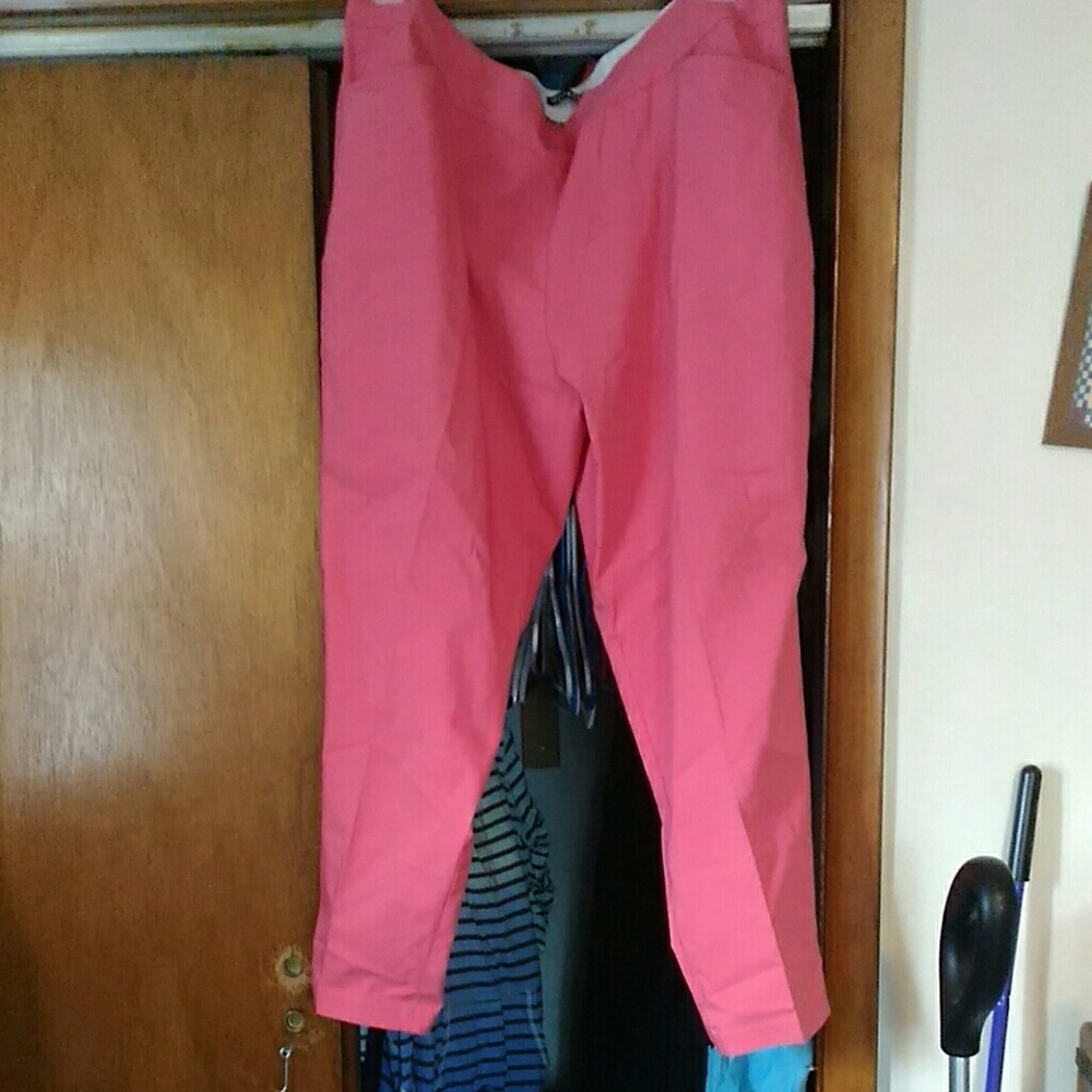 Women's capris